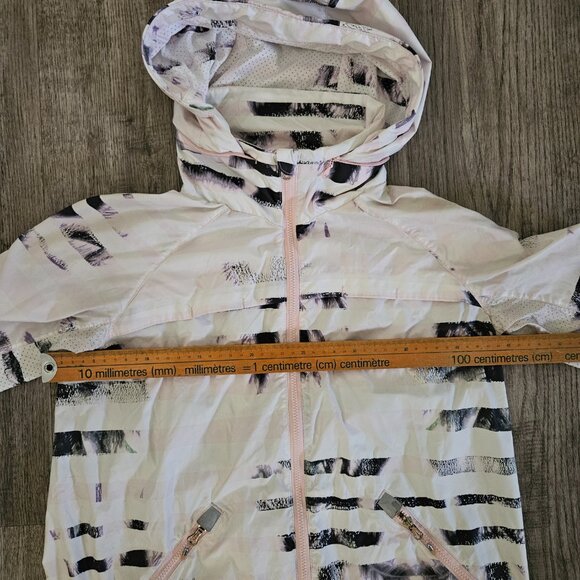 Lululemon Windbreaker Hooded Jacket Abstract White Black Print – Women’s - Picture 2 of 7